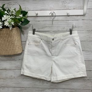 White House Black Market High-Rise Sculpt 5-Inch Short Soft White Denim Size 14
